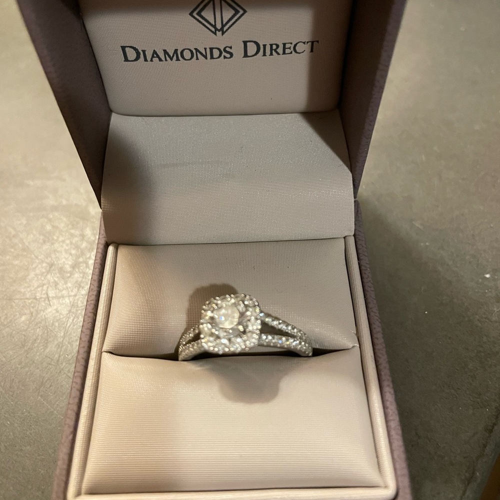 Beautiful diamond engagement ring